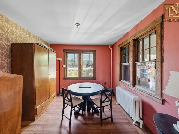 310 Brighton Avenue image 11 of 29