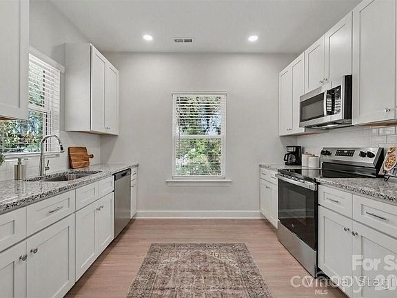 5th image of 533 Broadway Court A-b