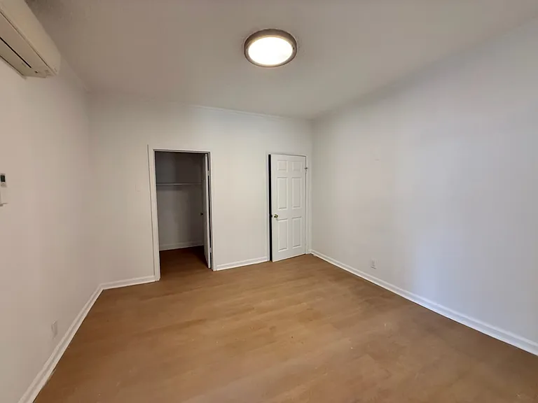 534 Kearny Ave #1L — Photo 7