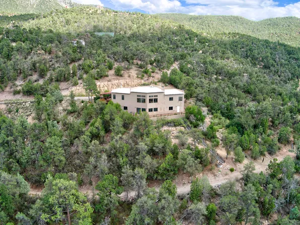 73 Indian Mesa Trl, Jemez Springs, NM 87025