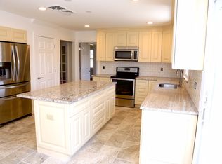 11 Evergreen Pl, Ridgefield, CT 06877