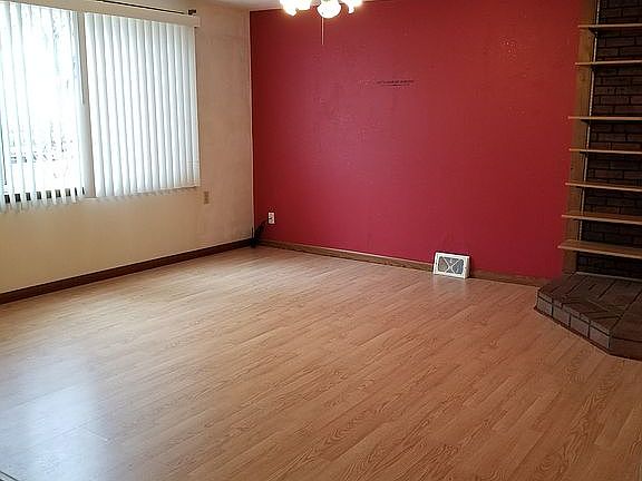 2nd image of 306 E 27th St