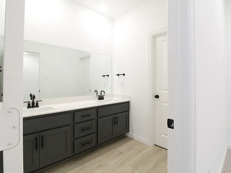 1227 Doris May Dr — Photo 25