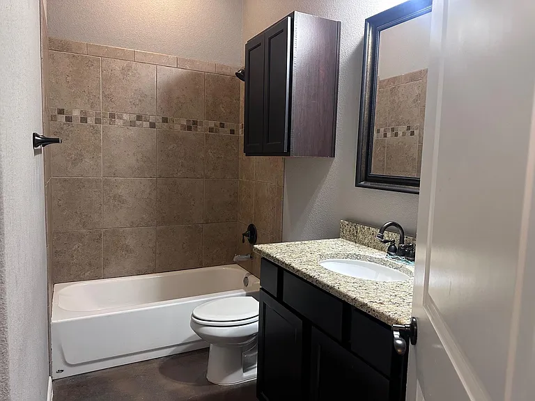 200 Mauna Kea Ln #B — Photo 15