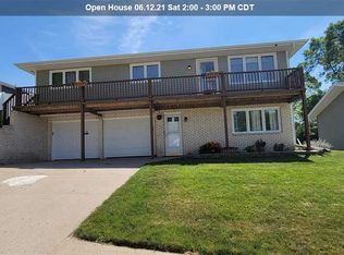 3112 S Nicollet St, Sioux City, IA 51106