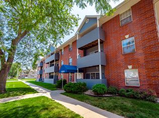 Cambridge Apartments, Lincoln, NE 68508