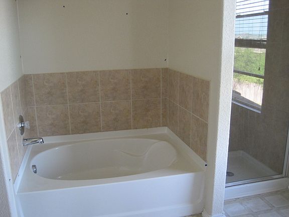 Garden Tub & Shower