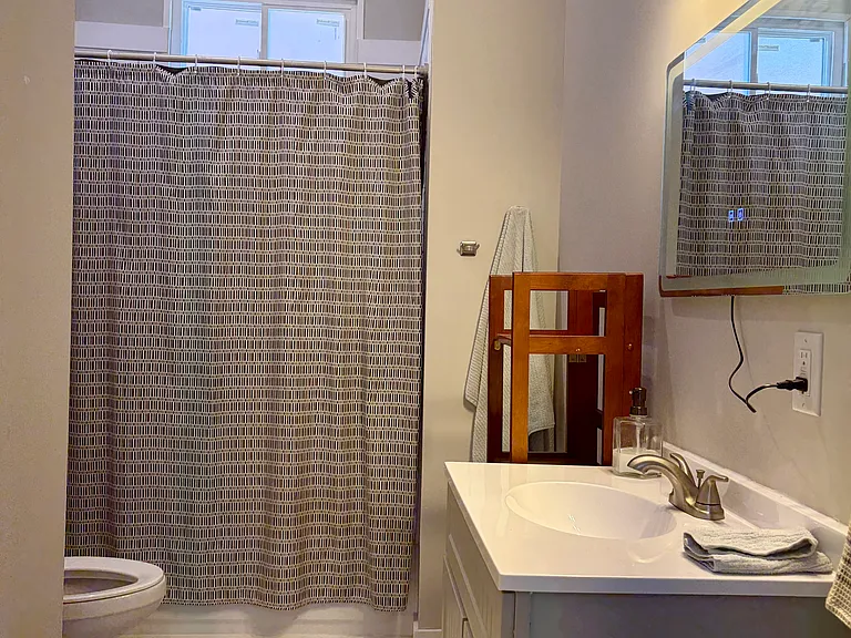 923 Ann St — Photo 7