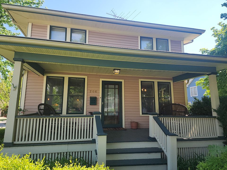 1st image of 206 W Franklin Ave