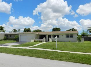 1811 NW 88th Way, Pembroke Pines, FL 33024