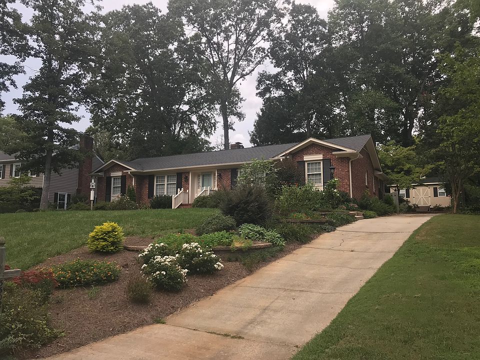 2nd image of 3302 Turfwood Dr