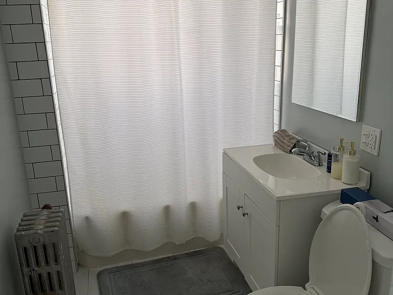 2139 W Touhy Ave #2 — Photo 7