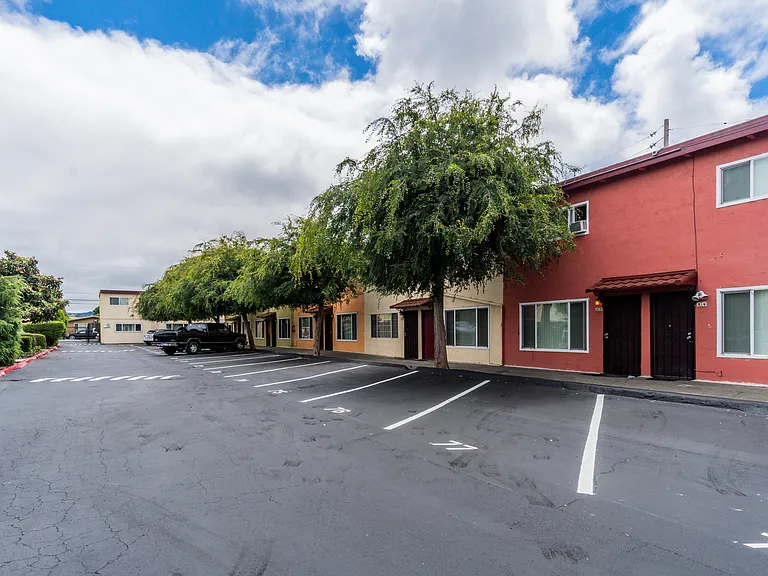 Casa de Luna Townhomes — Photo 17