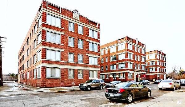 1st image of 10 Ferris Ave