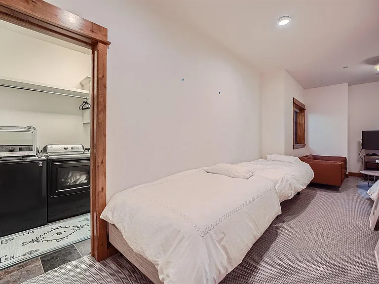 109 Juniper Trl — Photo 5