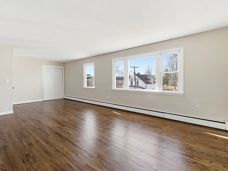 30 Garden St — Photo 8