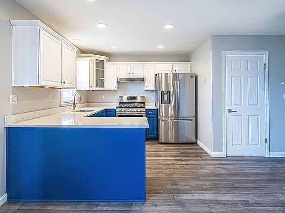 5th image of 2550 Dorn Rd