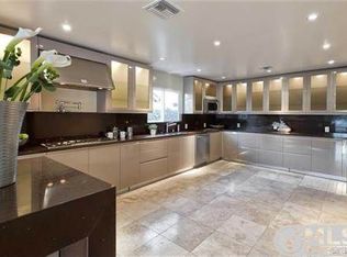 23129 Califa St, Woodland Hills, CA 91367