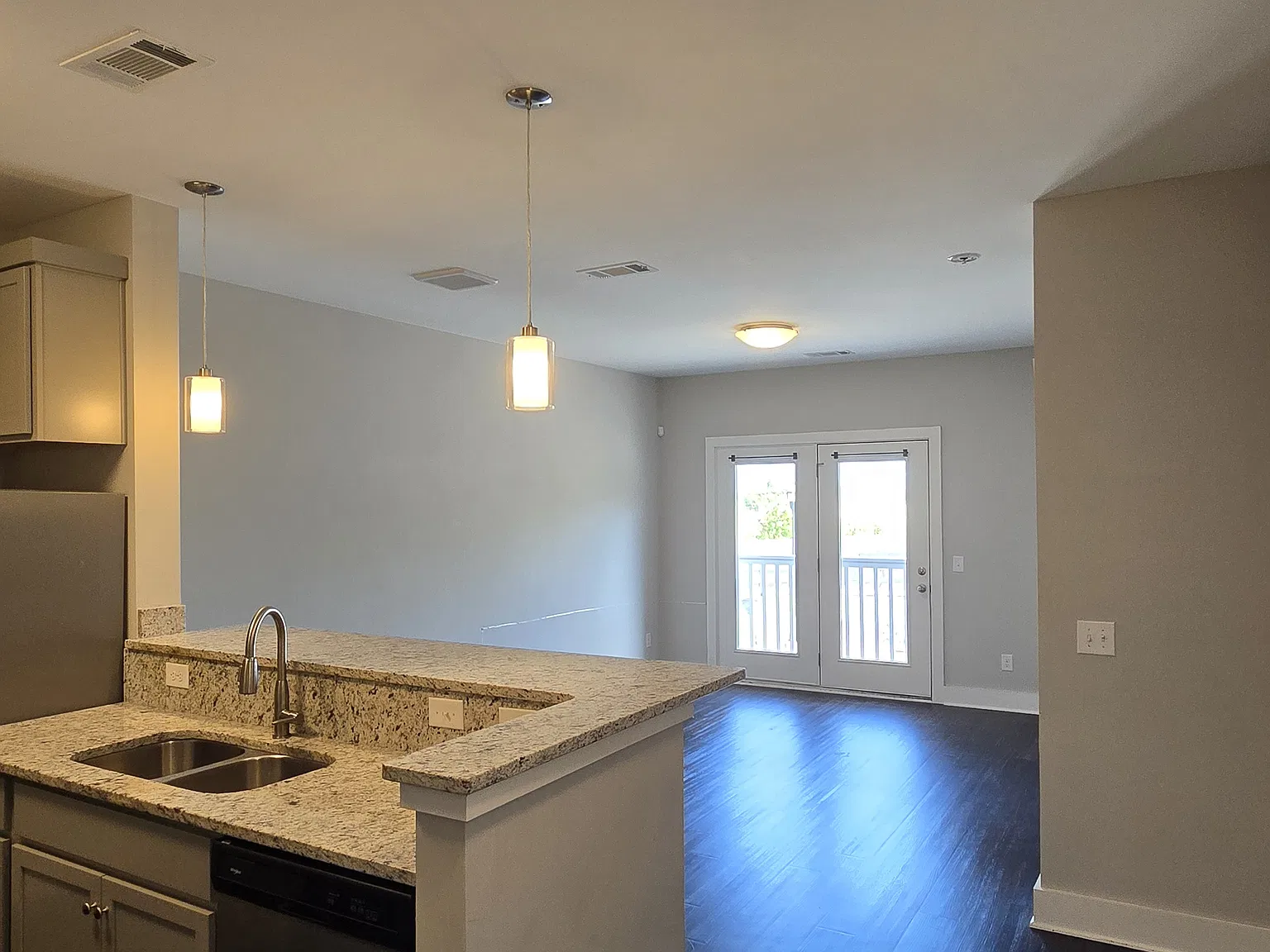 1 bed, 675 sqft, $1,650 — Photo 2