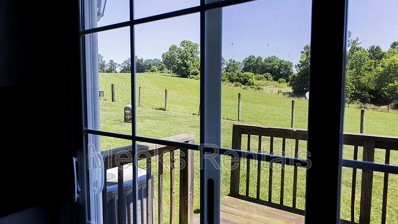 Ariel Pointe Townhomes — Photo 2
