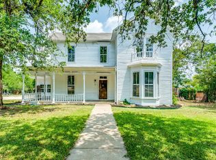 313 E Lee Ave, Weatherford, TX 76086