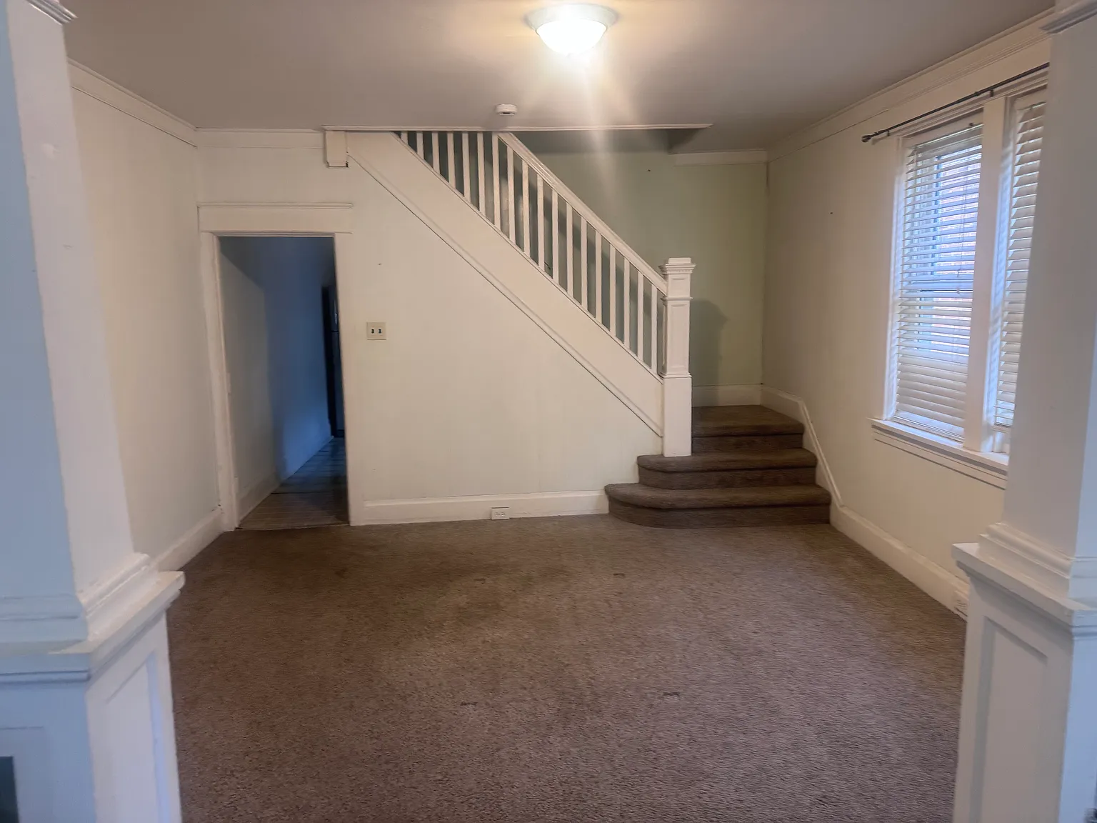 3 bed, 1320 sqft, $1,400 — Photo 3