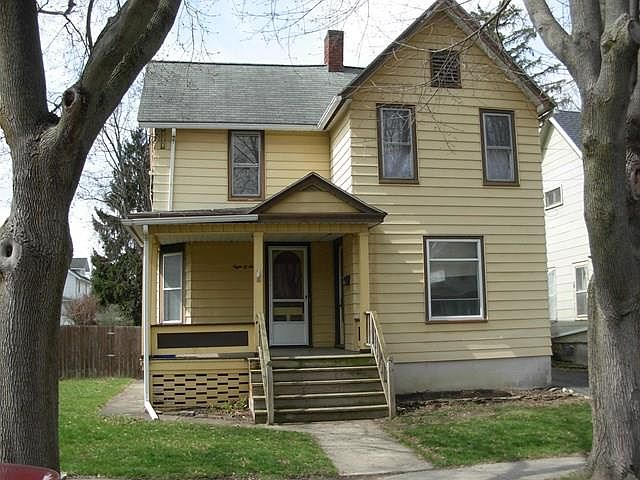 1st image of 807 Johnson St