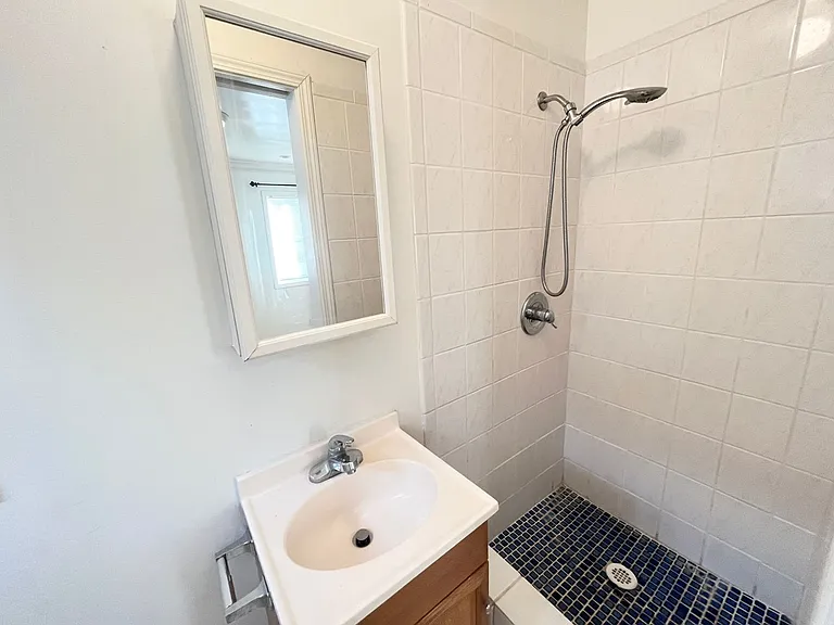1119B Banyan St — Photo 15