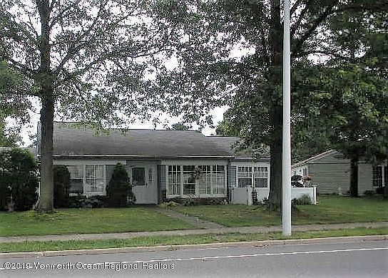 1st image of 523C Huntington Dr