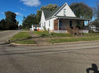 216 Blennerhassett Ave, Belpre, OH 45714