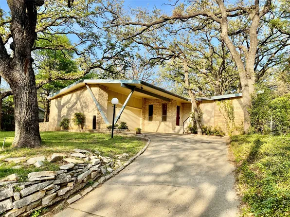 2013 Mill Creek Dr, Arlington, TX 76010