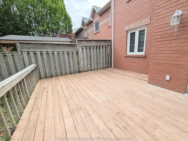 19 Wallace Dr — Photo 25