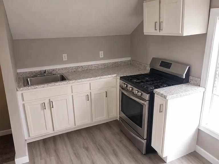2025 2nd Ave S #1 — Photo 10