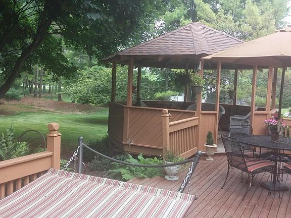 3rd image of 6415 Cabin Croft Dr