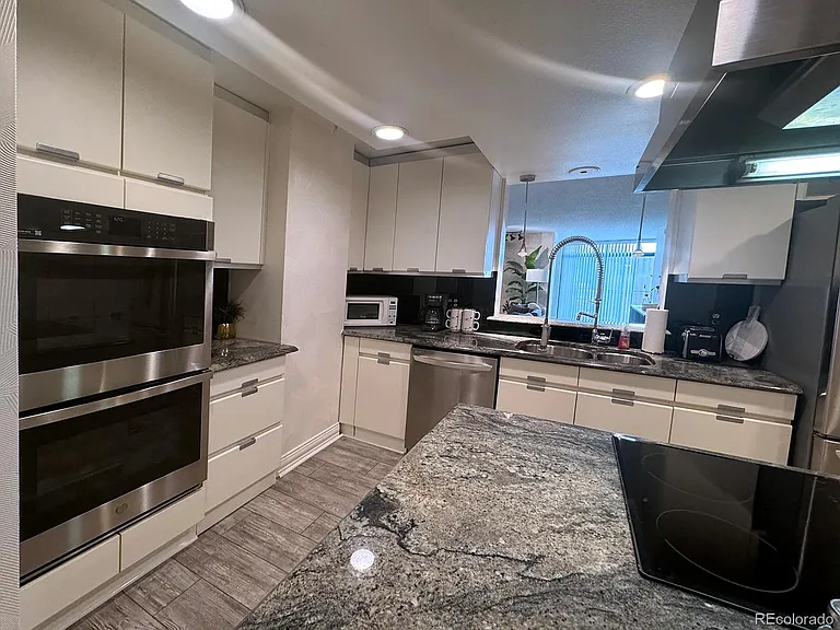 1777 Larimer St #808 — Photo 10