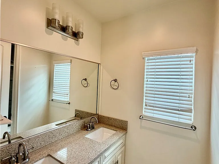 4431 Ellis Ln — Photo 11