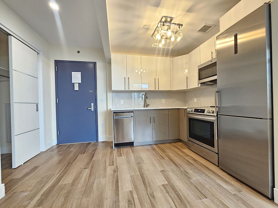 Minh Hương 103-14 Northern Blvd #4G, Corona, NY 11368 | Zillow