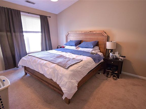 5th image of 544 Paddlebrook Dr