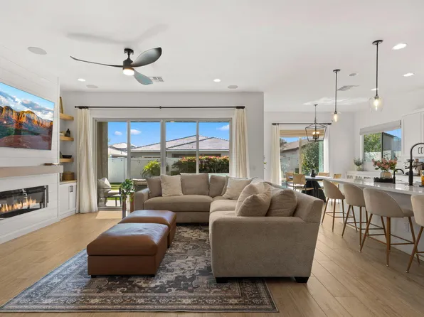 4752 S ORBIT Avenue, Mesa, AZ 85212