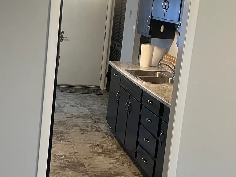 505 W 53rd Ave — Photo 3