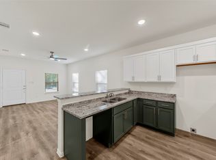 2715 Goodwill Ave, Dallas, TX 75210