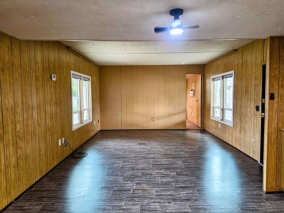 4th image of 3195 F Rd Trailer 18