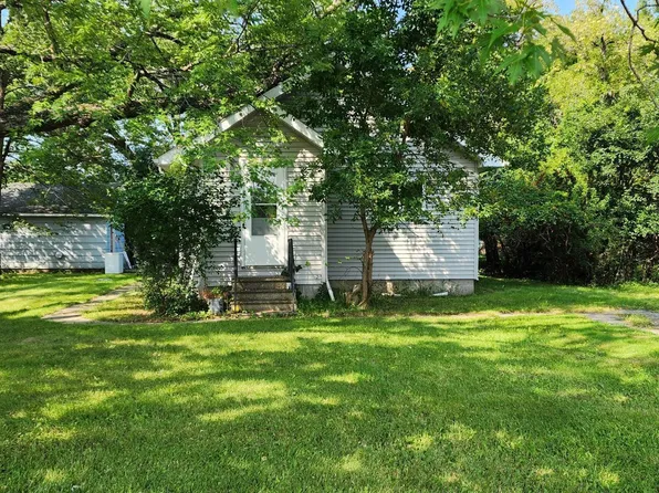 1322 11th Ave, International Falls, MN 56649