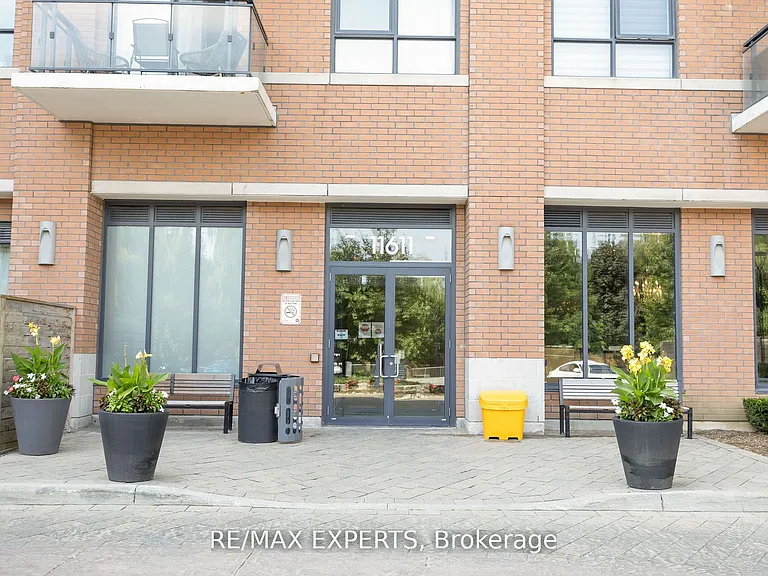 11611 Yonge St #227 — Photo 3