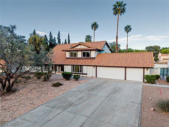 2nd image of 5448 S Mojave Rd
