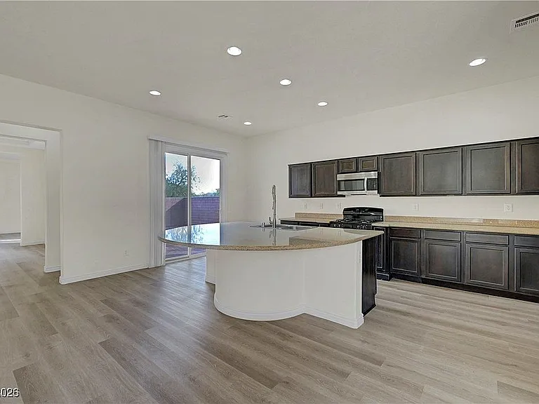 7931 Campers Village Ave — Photo 23