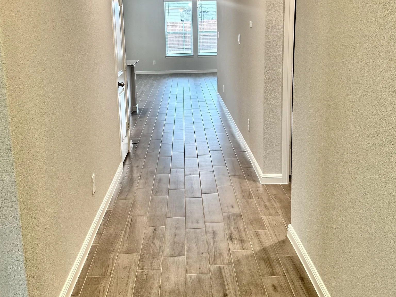 140 Daffodil Lane — Photo 4