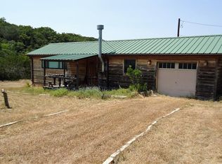 631 Bluff Creek Rd, Leakey, TX 78873