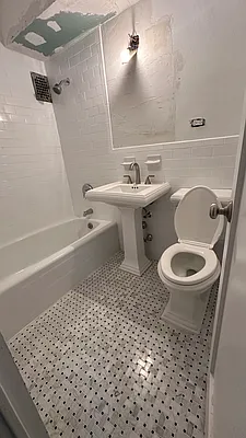 Rented by JMG Properties | media 13