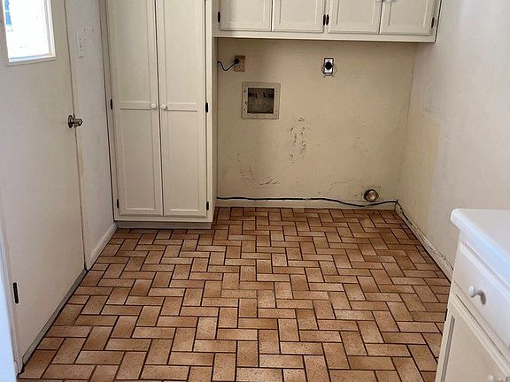 5th image of 204 Glenmoor Dr